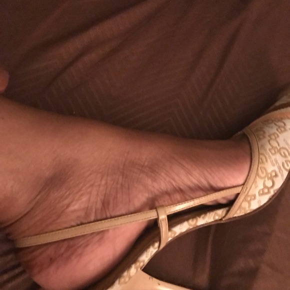 COPY - BCBG Slingback Heels💃🏽🌹 - Picture 5 of 5